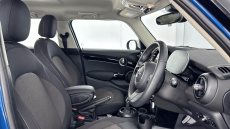 MINI Hatchback 1.5 Cooper Classic Premium 5dr Petrol Hatchback